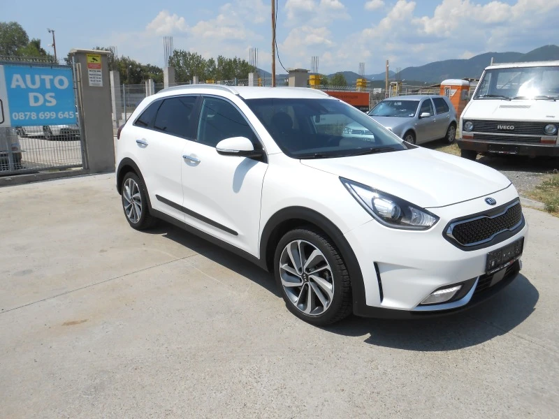 Kia Niro 1.6i-Navi-Kamera-Keyless-Euro-6D, снимка 3 - Автомобили и джипове - 46640441