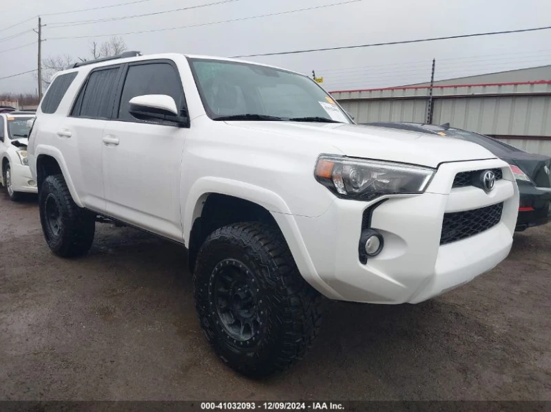 Toyota Fj cruiser SR5 4x4, снимка 3 - Автомобили и джипове - 48612534