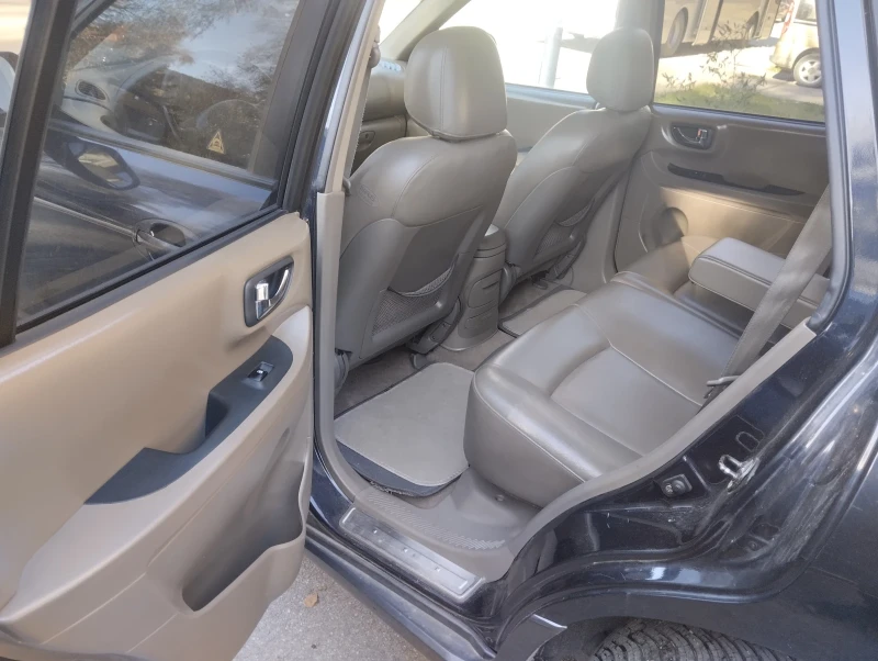 Hyundai Santa fe 2.0 CRDI, снимка 15 - Автомобили и джипове - 52729014