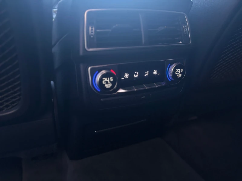 Audi Q7 * TOP* * QUATTRO* * ЛИЗИНГ* * НА ПРУЖИНИ* , снимка 12 - Автомобили и джипове - 53164991