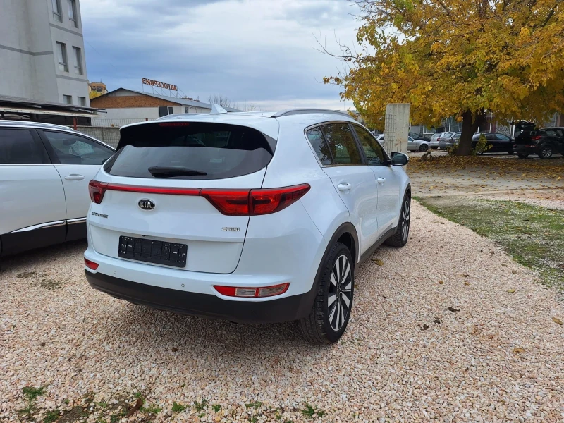 Kia Sportage 1.7d* NAVI/LED/KAMERA, снимка 7 - Автомобили и джипове - 53171825
