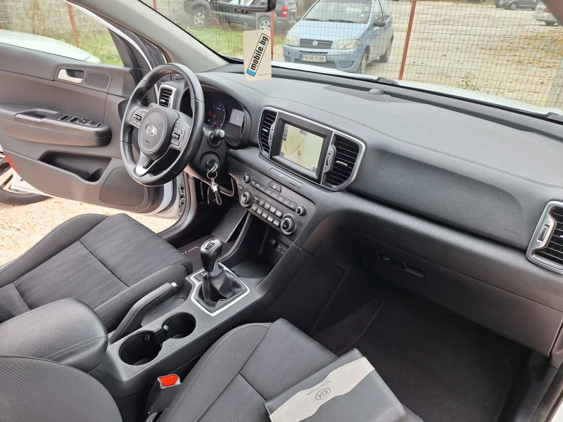 Kia Sportage 1.7d* NAVI/LED/KAMERA, снимка 9 - Автомобили и джипове - 53171825
