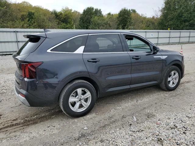 Kia Sorento 2.5L 4 Front-wheel Drive - изображение 9