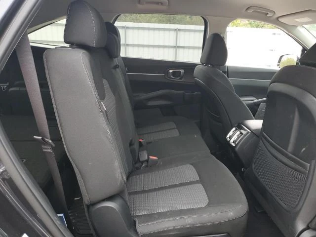 Kia Sorento 2.5L 4 Front-wheel Drive - изображение 4