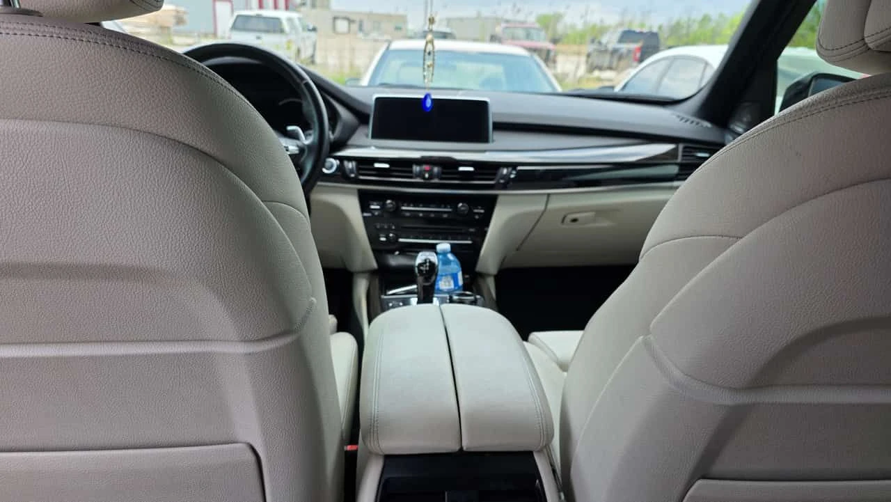 BMW X5 * xDrive35d * 2 КЛЮЧА * ПАНО * ПОДГРЕВИ * CARFAX, снимка 9 - Автомобили и джипове - 54611430