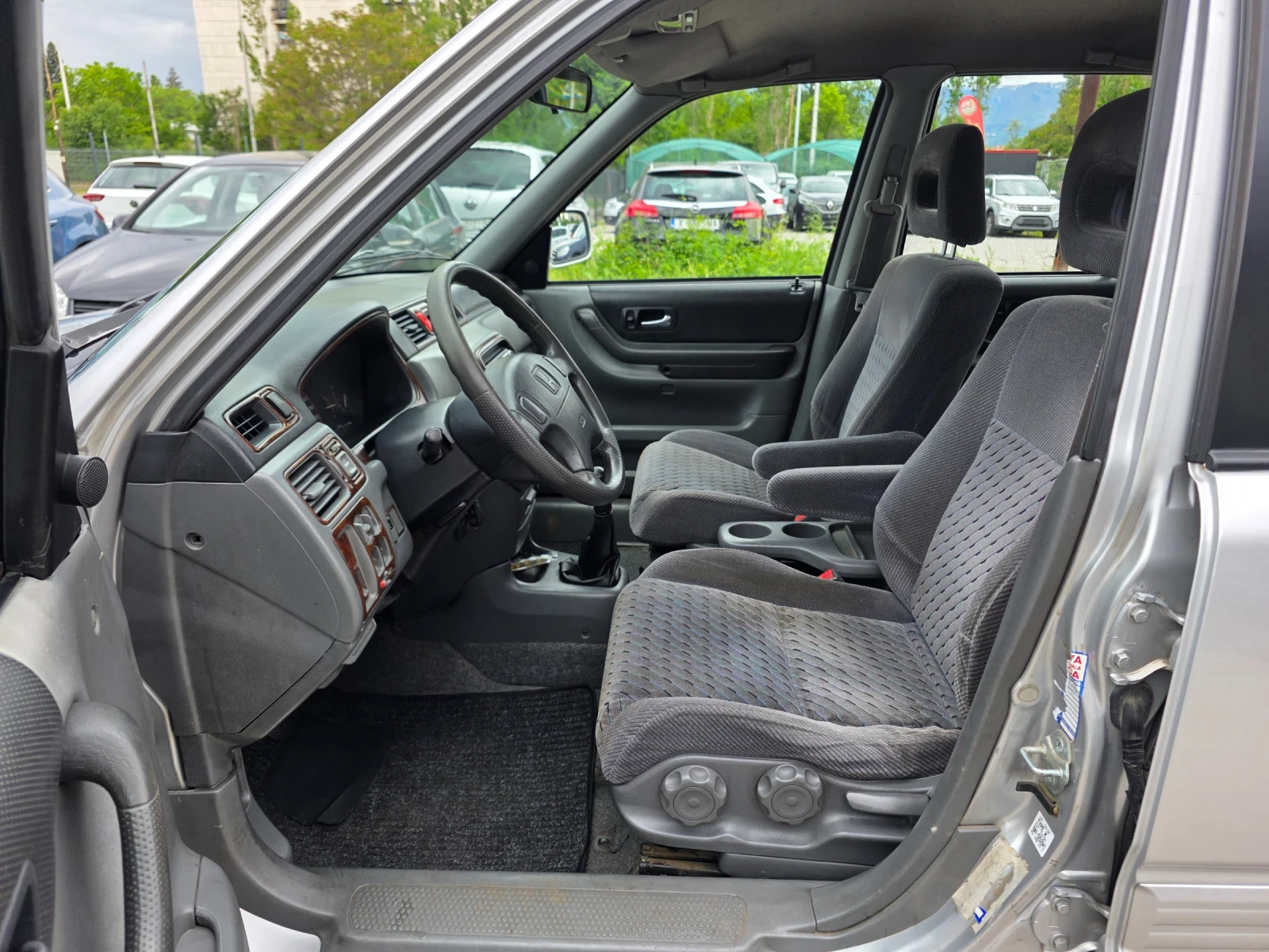 Honda Cr-v 2.0i 4x4 147k.c ITALIA , снимка 12 - Автомобили и джипове - 54621084