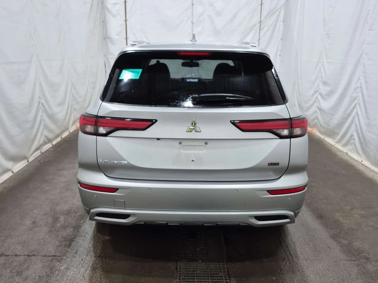 Mitsubishi Outlander * SE, BLACK EDITION, Ralliart Edition * CARFAX * Б, снимка 17 - Автомобили и джипове - 54687418