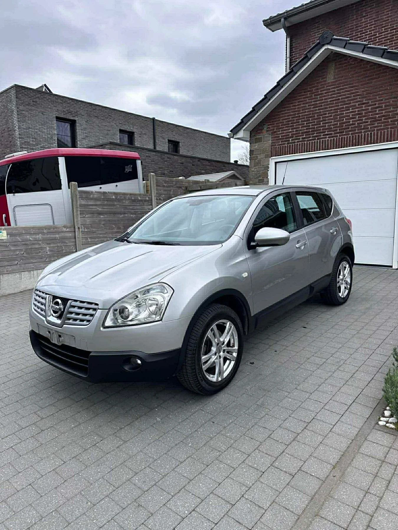 Nissan Qashqai 1.5dci 106ps