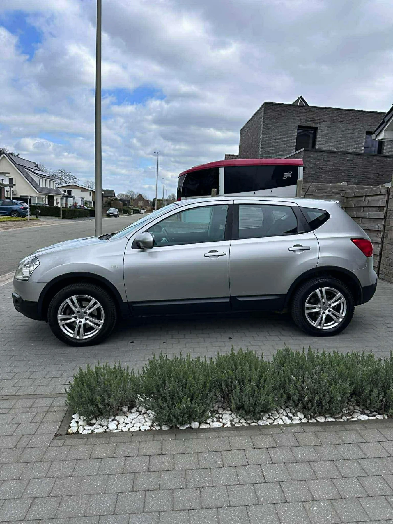 Nissan Qashqai 1.5dci 106ps, снимка 6 - Автомобили и джипове - 54735296