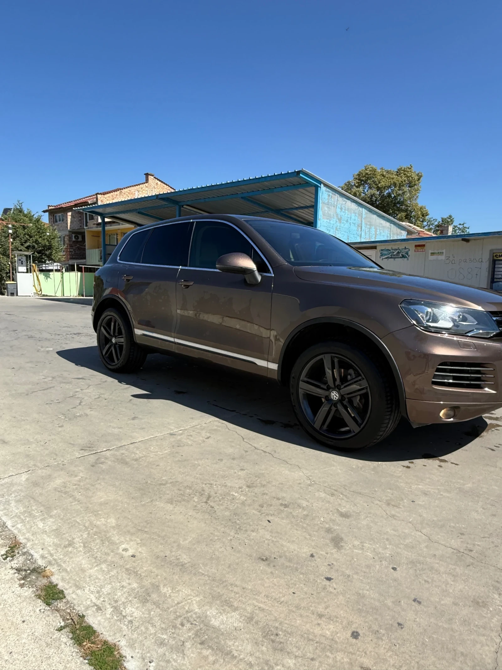 VW Touareg 3.0, снимка 2 - Автомобили и джипове - 56074512