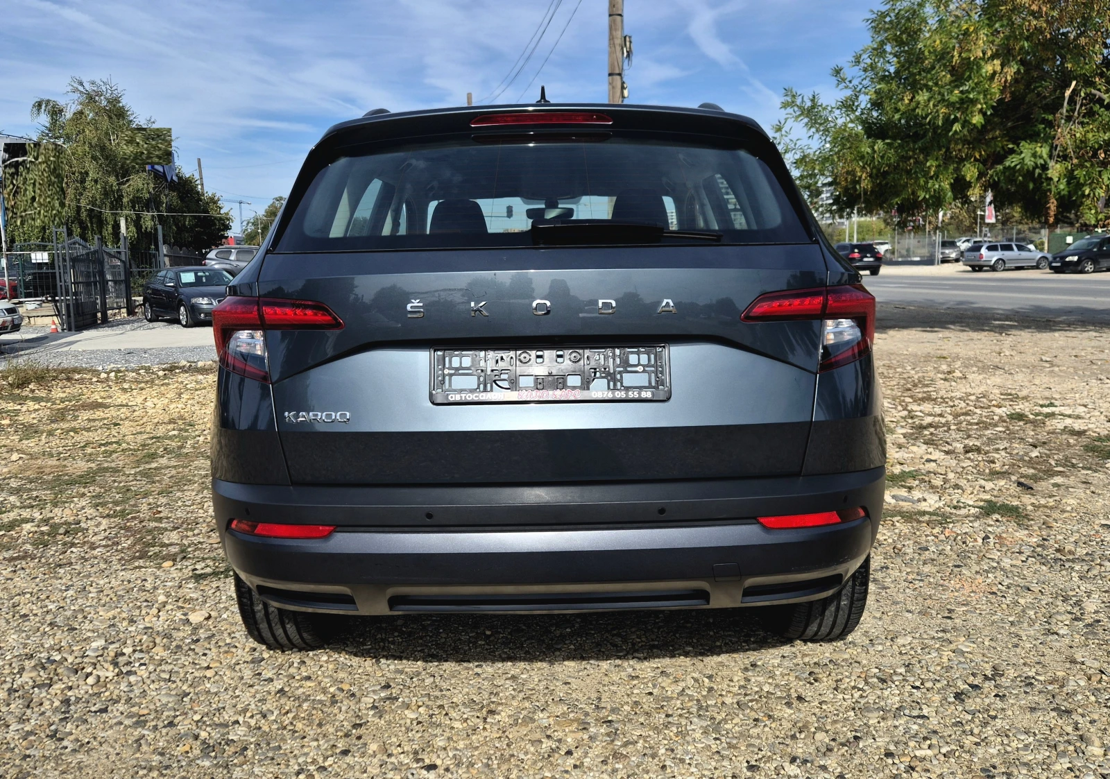 Skoda Karoq 90 584 КМ. / ДИСТРОНИК / КАМЕРА, снимка 6 - Автомобили и джипове - 56108184