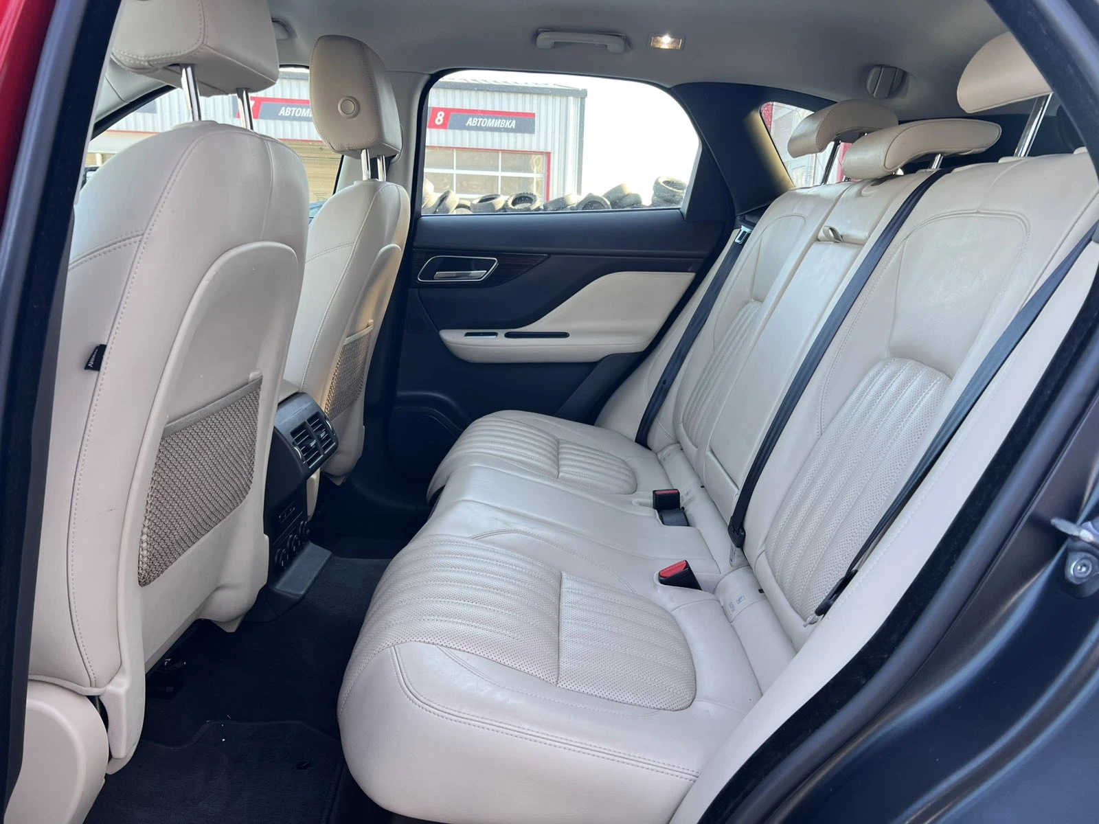 Jaguar F-PACE 2.0D-PORTFOLIO-134.000km-DISTRONIC-FULL, снимка 14 - Автомобили и джипове - 56316328