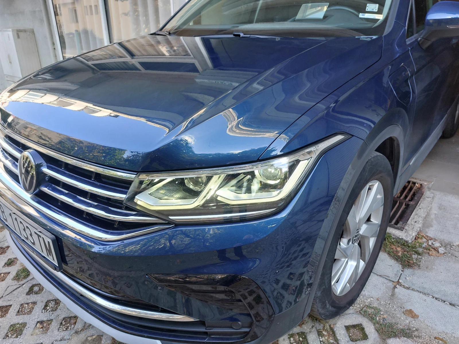 VW Tiguan Elegance, снимка 2 - Автомобили и джипове - 56569545