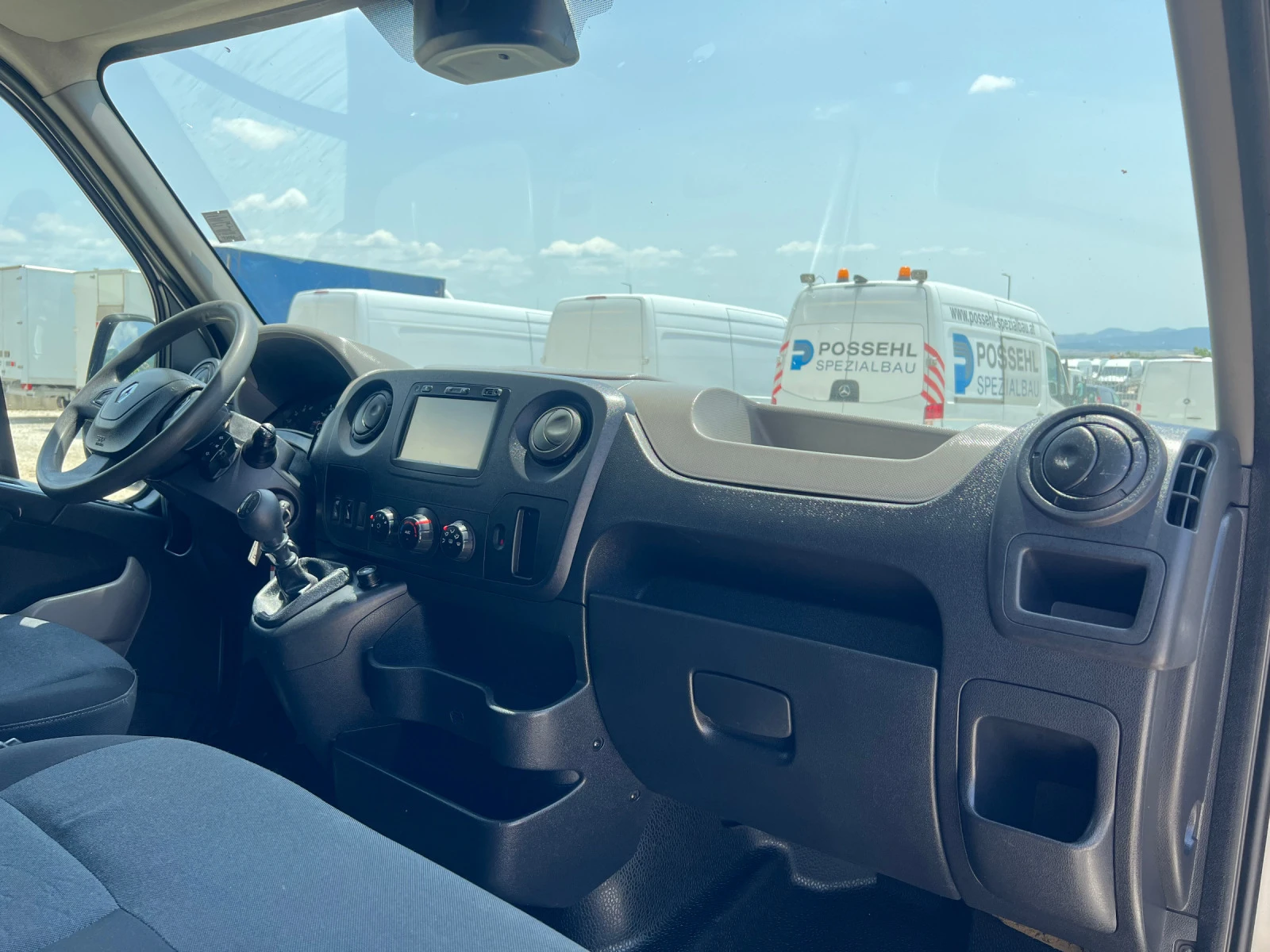 Renault Master 6- / 130. / 2016 /   | Mobile.bg   11