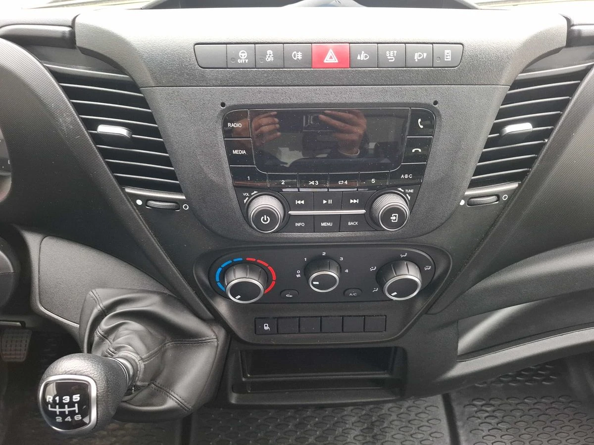 Iveco Daily 3.0 35c16 , снимка 14 - Бусове и автобуси - 54830237