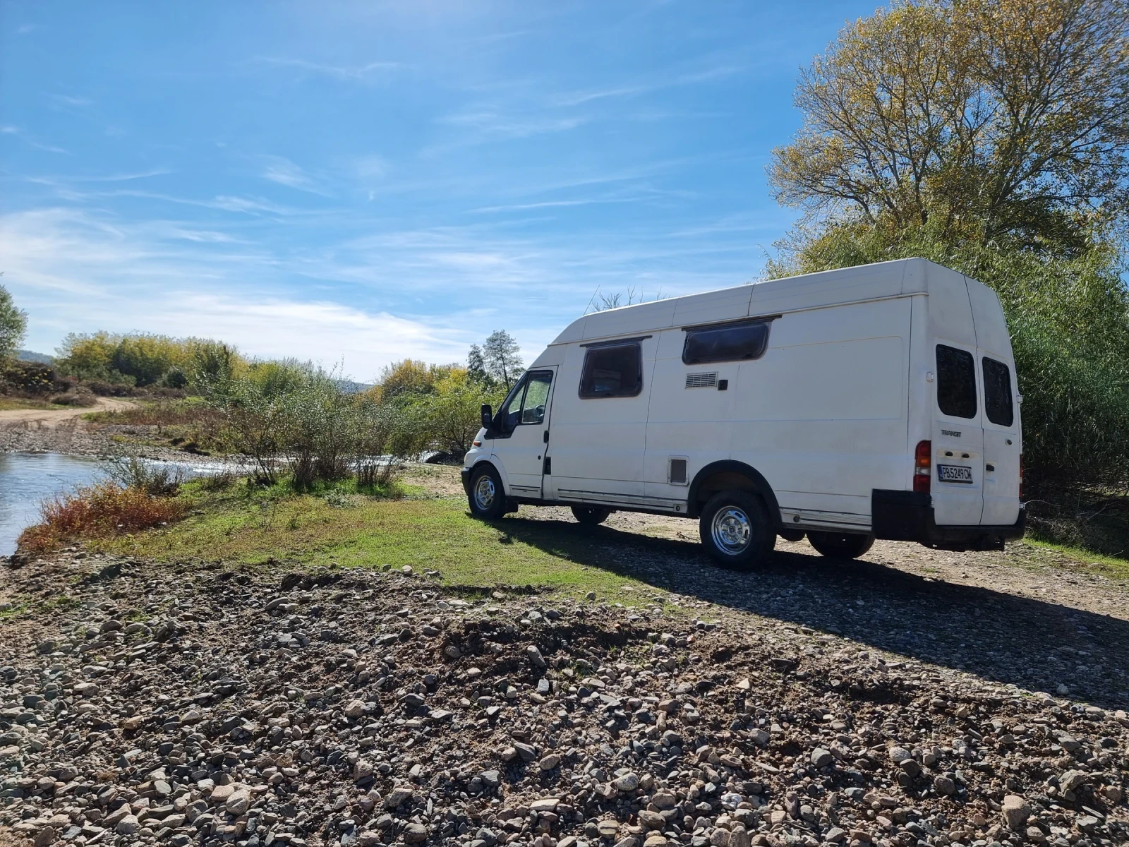 Ford Transit 2.4 TD   Camper, снимка 4 - Бусове и автобуси - 56641799