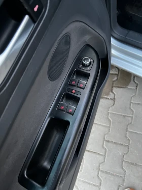VW Golf Plus 2.0TDi, DSG, Carplay/Android Auto | Mobile.bg    13