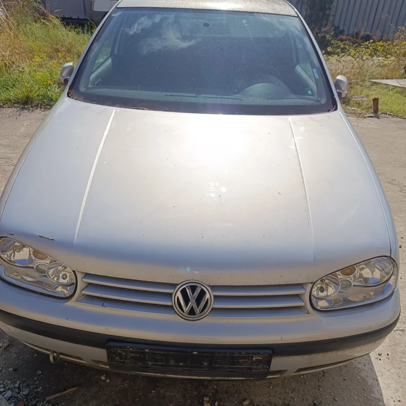 VW Golf 4, снимка 1 - Автомобили и джипове - 47411064