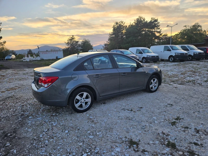 Chevrolet Cruze 1.8/ЕВРО5Б/LS, снимка 6 - Автомобили и джипове - 47496903