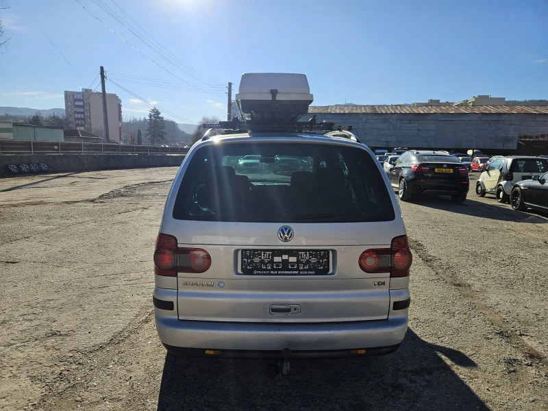 VW Sharan 1.9tdi 7 местен клима автоматик, снимка 4 - Автомобили и джипове - 48444348