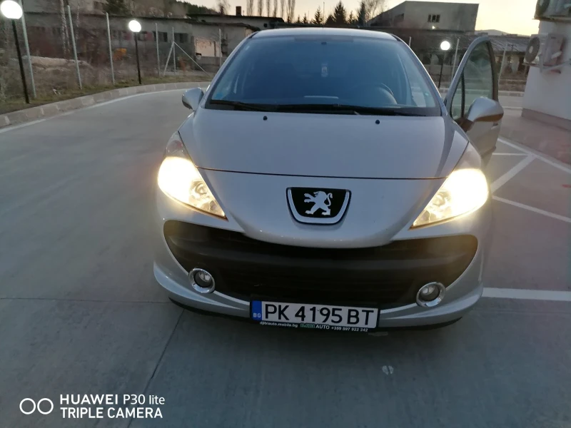 Peugeot 207, снимка 1 - Автомобили и джипове - 49103072