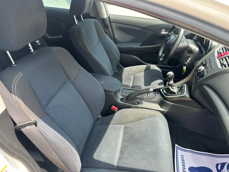 Honda Civic 1.8i, Euro5, Led, Камера! , снимка 14 - Автомобили и джипове - 50619601