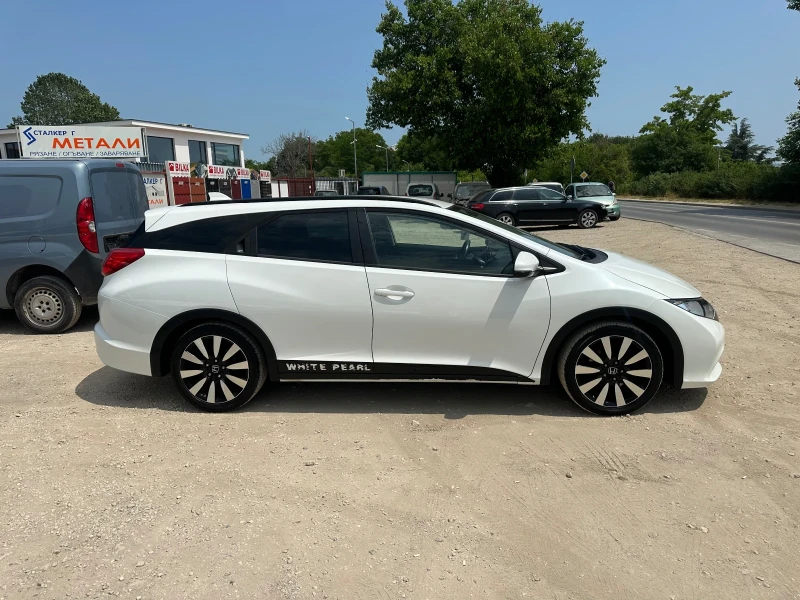 Honda Civic 1.8i, Euro5, Led, Камера! , снимка 9 - Автомобили и джипове - 50619601