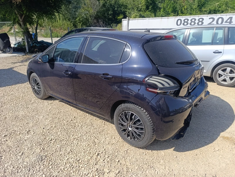 Peugeot 208 1, 2 THP, снимка 4 - Автомобили и джипове - 50788664