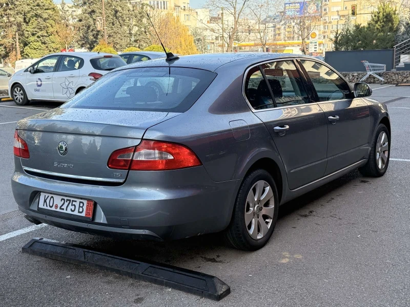 Skoda Superb, снимка 5 - Автомобили и джипове - 52829457