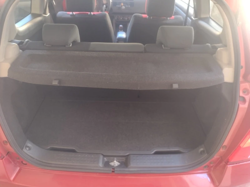 Suzuki Swift, снимка 13 - Автомобили и джипове - 52956548