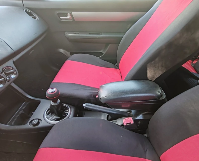 Suzuki Swift, снимка 7 - Автомобили и джипове - 52956548