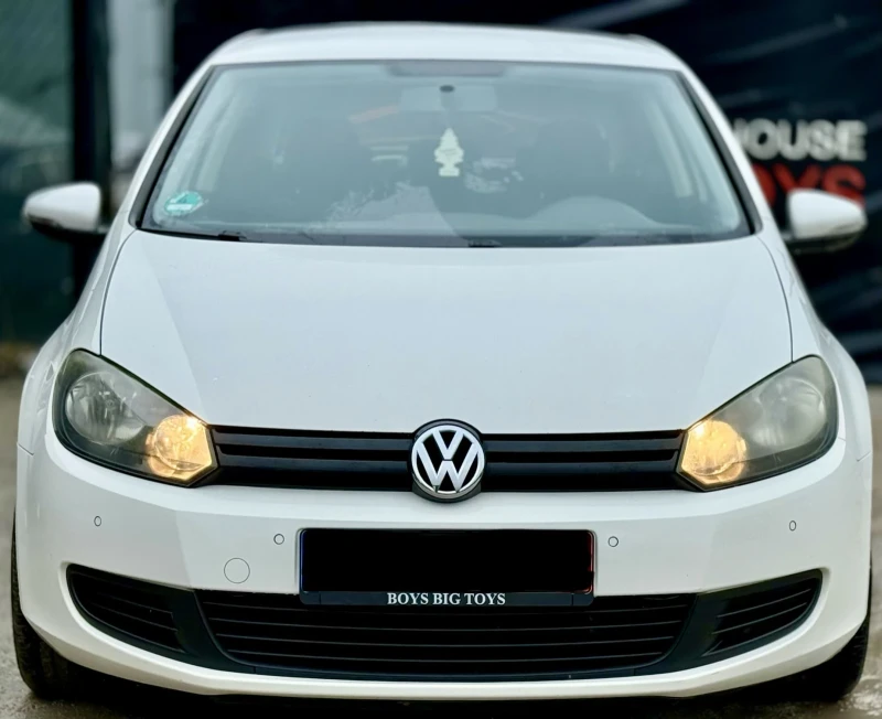 VW Golf БялаПерла* Shadowline* 1.6* TSI* УНИКАТ* , снимка 3 - Автомобили и джипове - 53432707