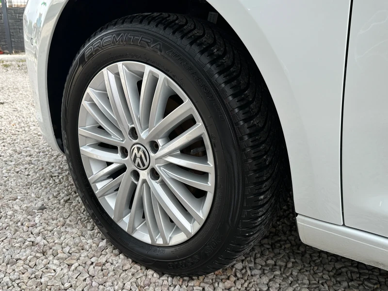 VW Touran ICoup* 1.6tdi* 105k.c* - 14999 лв. - 48655436 | Car24.bg