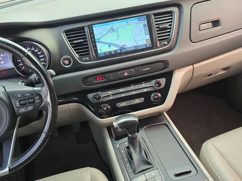 Kia Carnival Carnival 9-Seater Luxury 🔥 ���� �� ����� | Mobile.bg � ����������� 10