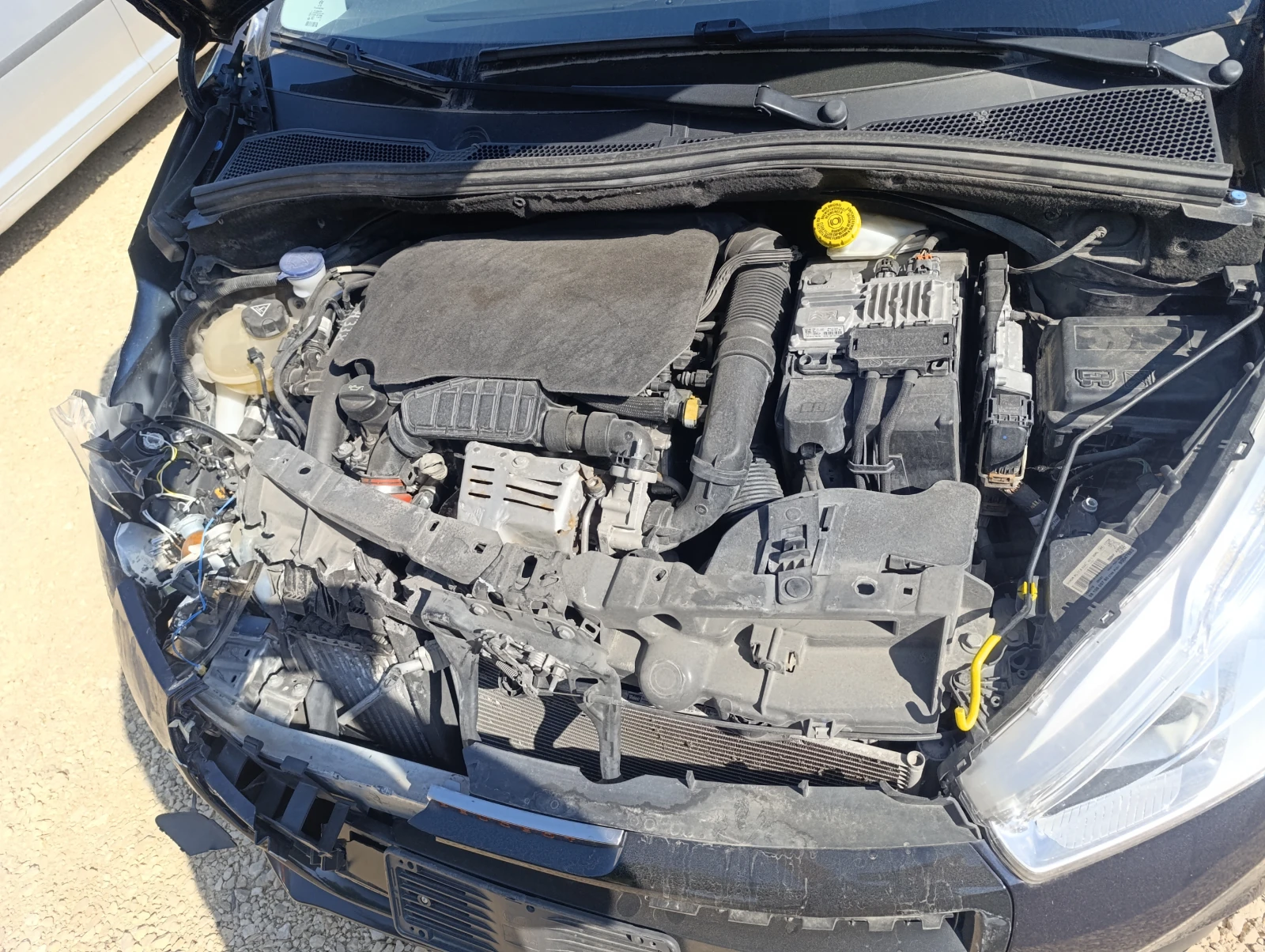 Peugeot 208 1, 2 THP - изображение 5