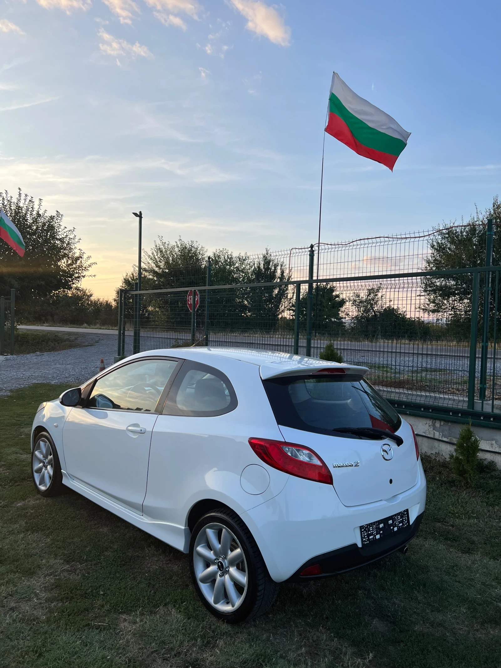 Mazda 2 1.5 Swiss - изображение 6