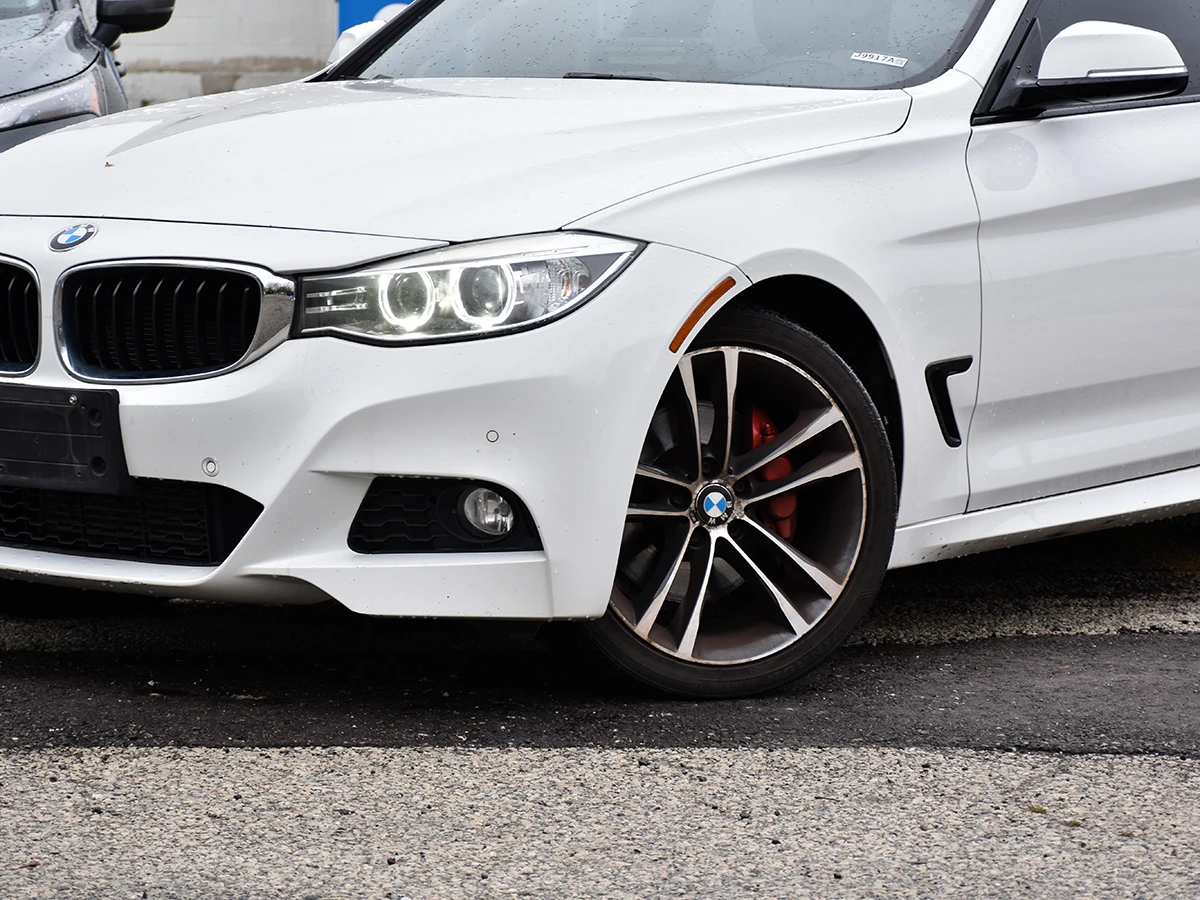 BMW 335 * ПАНОРАМА* ПЕРА* ПАМЕТ* КАМЕРА* ПОДГРЕВ* КОЖА - изображение 3