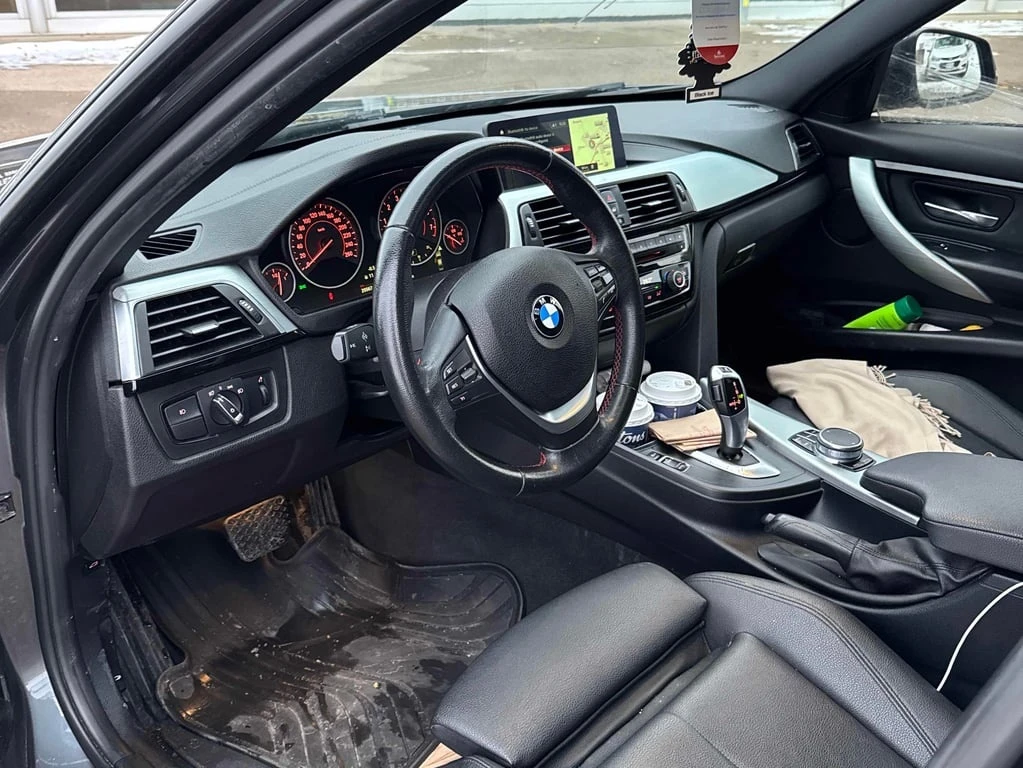 BMW 330 * 330i xDrive * CARFAX * БЕЗ ПЪРВОНАЧАЛНА ВНОСКА - изображение 5