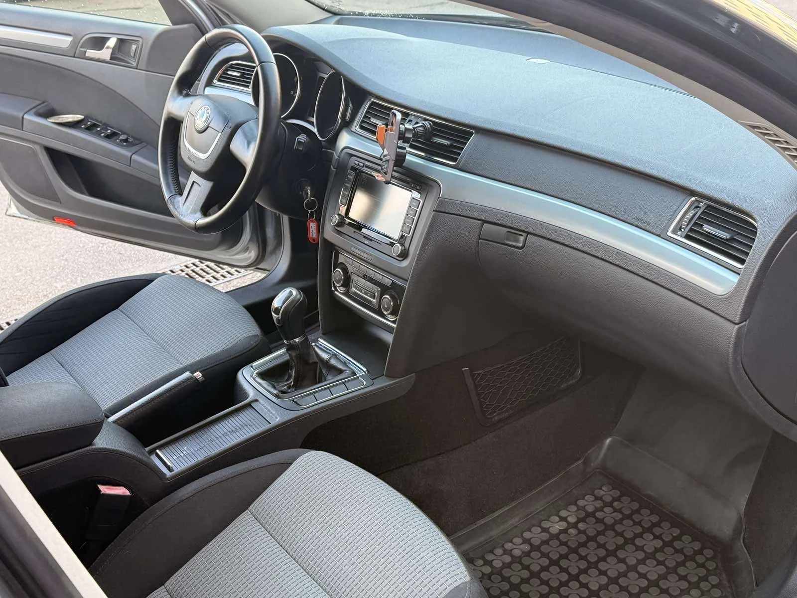 Skoda Superb | Mobile.bg � ����������� 8