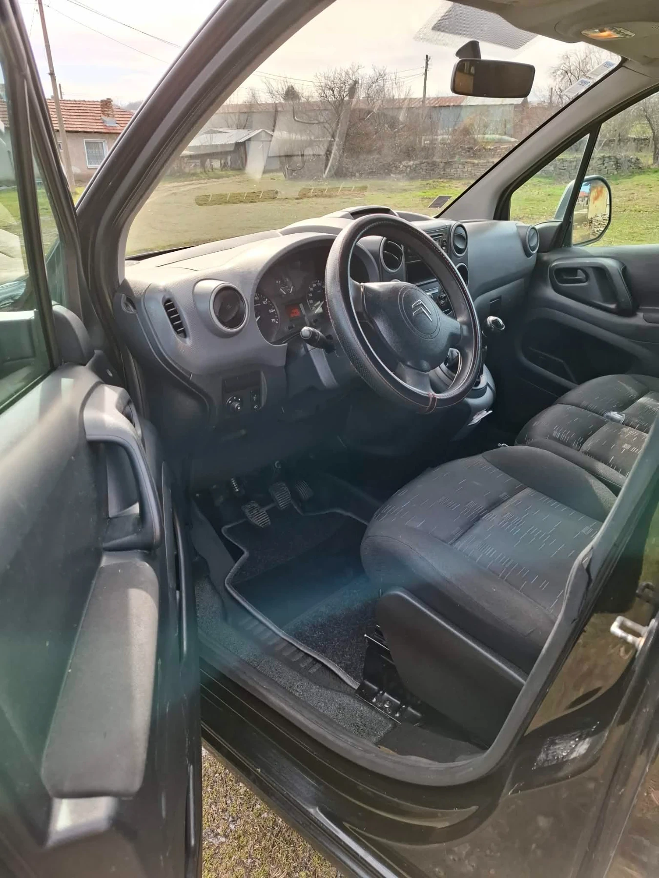 Citroen Berlingo, снимка 9 - Автомобили и джипове - 53770545