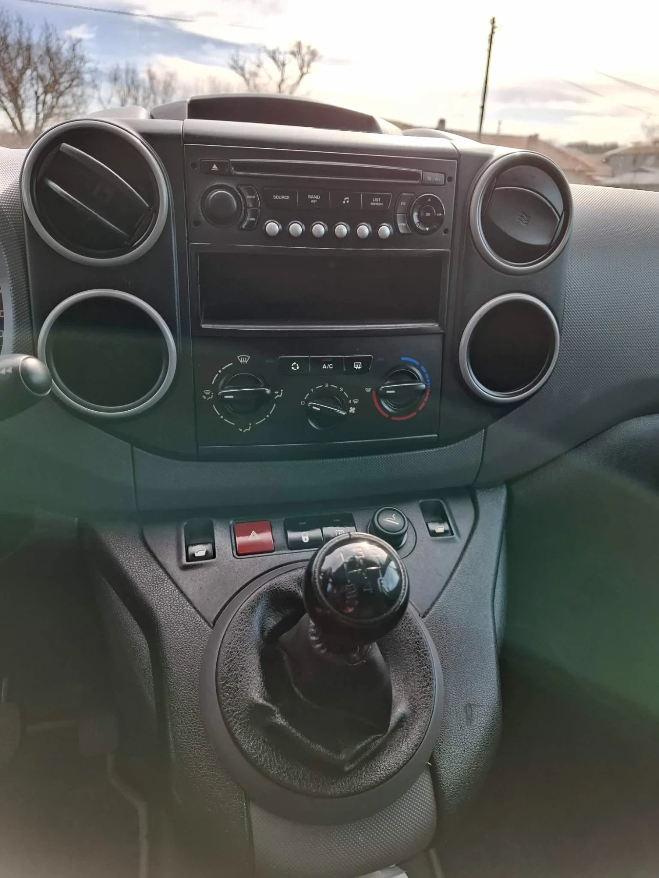 Citroen Berlingo, снимка 11 - Автомобили и джипове - 53770545