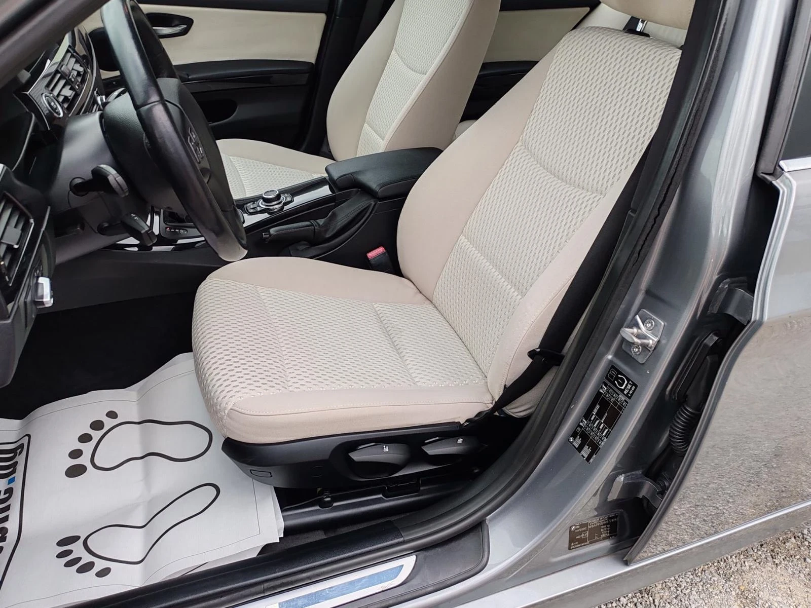 BMW 320 2.0 184 hp, снимка 12 - Автомобили и джипове - 54183638