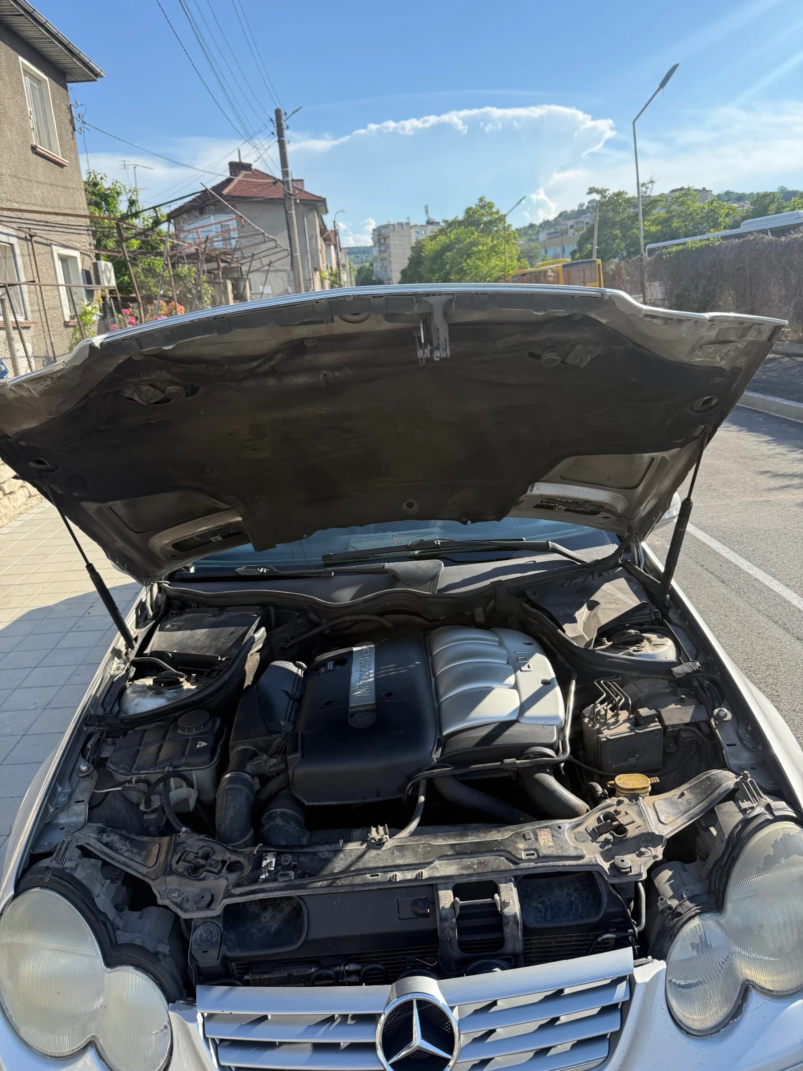 Mercedes-Benz C 220, снимка 6 - Автомобили и джипове - 54856457