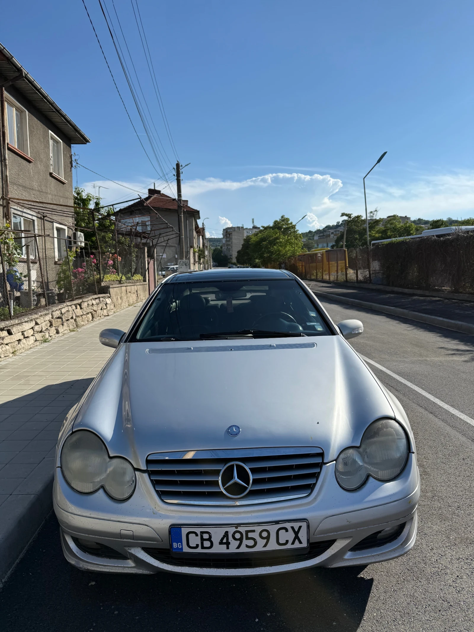 Mercedes-Benz C 220, снимка 3 - Автомобили и джипове - 54856457