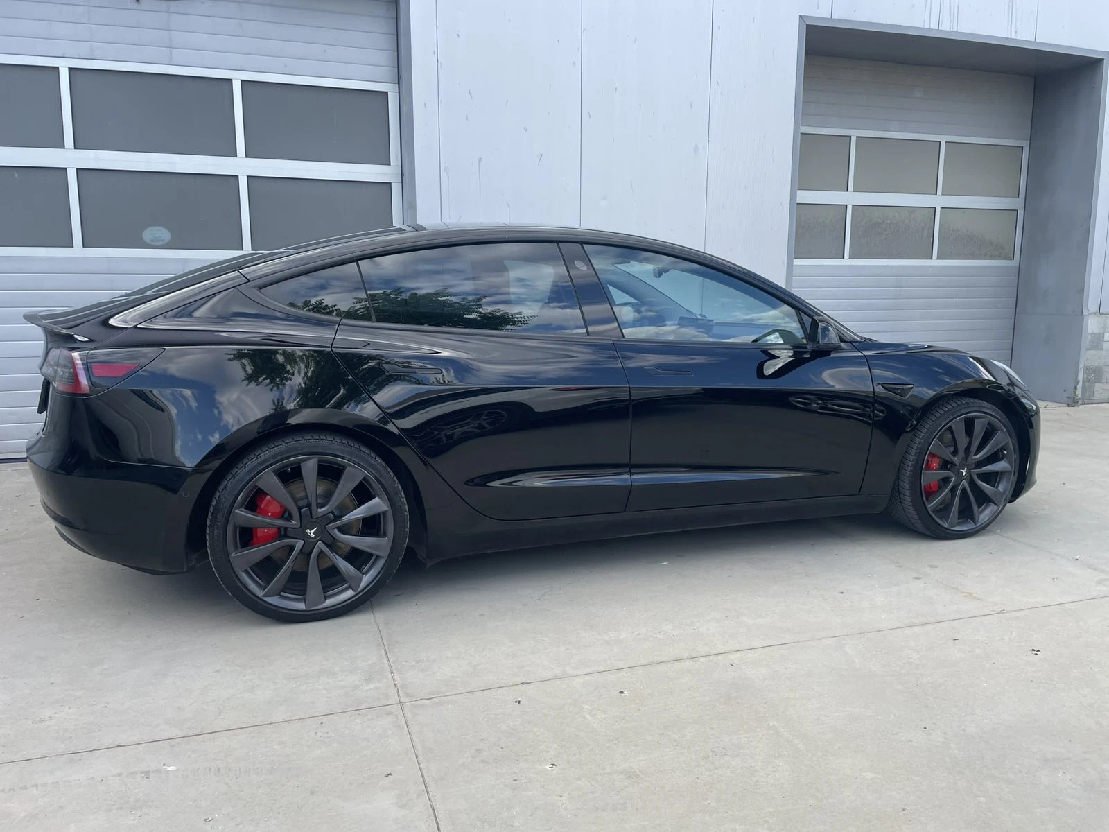 Tesla Model 3 Performance | Mobile.bg � ����������� 3