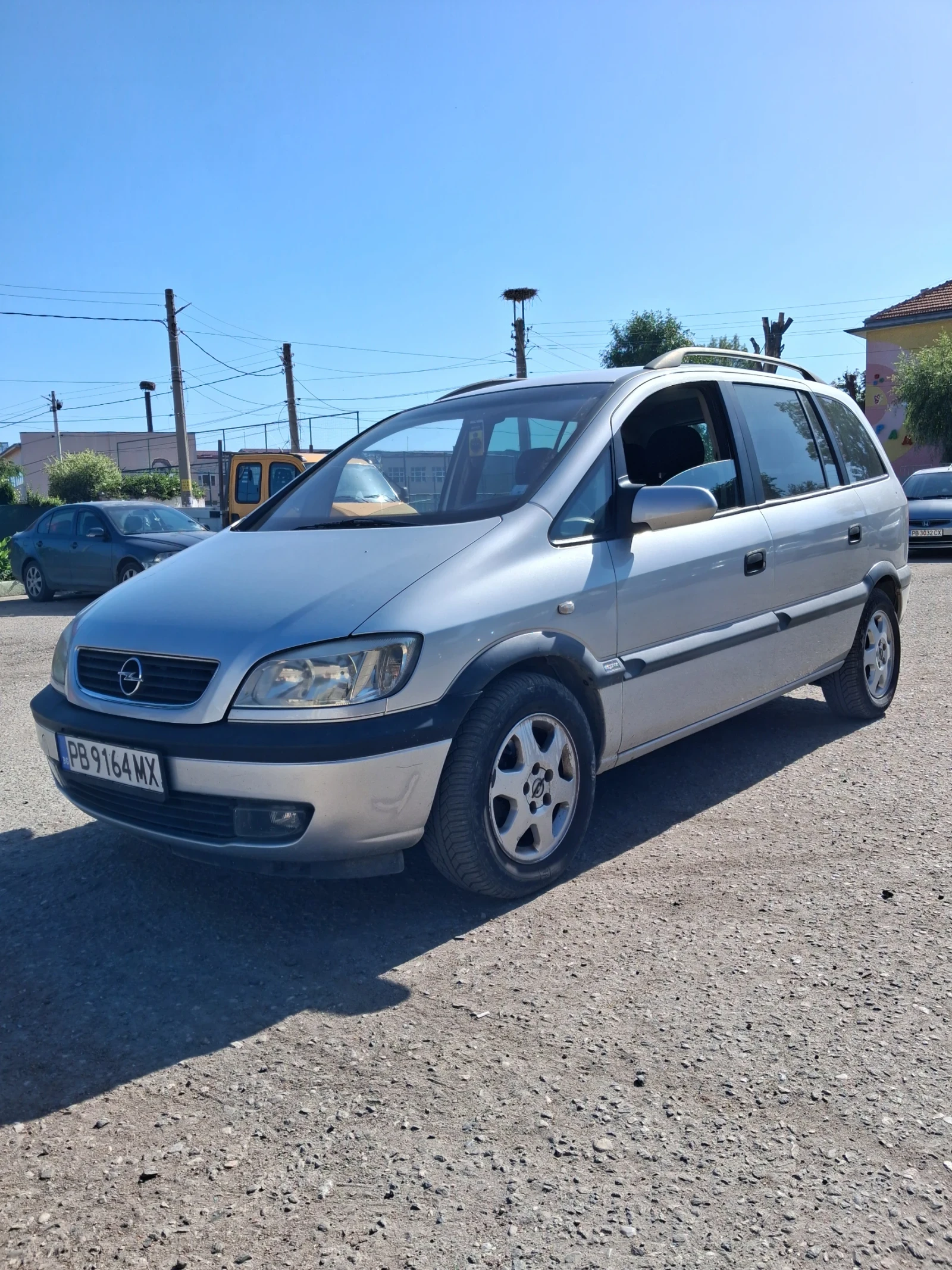 Opel Zafira 2.0Д  КЛИМА 101К, снимка 2 - Автомобили и джипове - 55084218