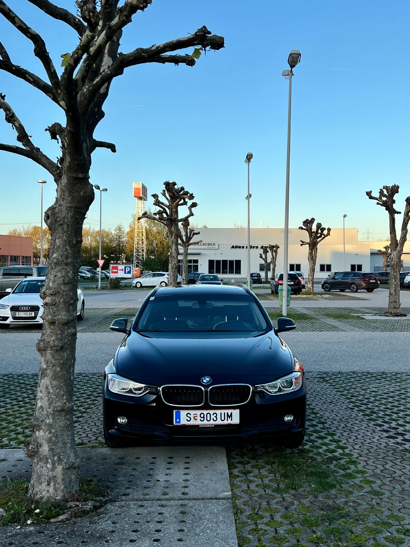 BMW 320 D xDrive, снимка 16 - Автомобили и джипове - 55137254