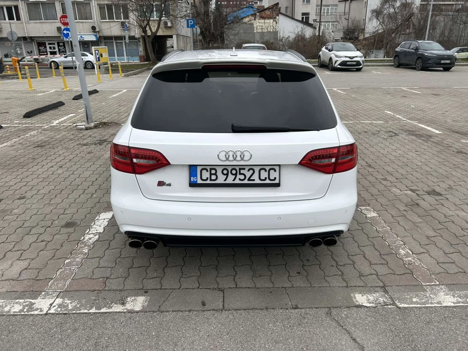 Audi A4, снимка 4 - Автомобили и джипове - 55165615