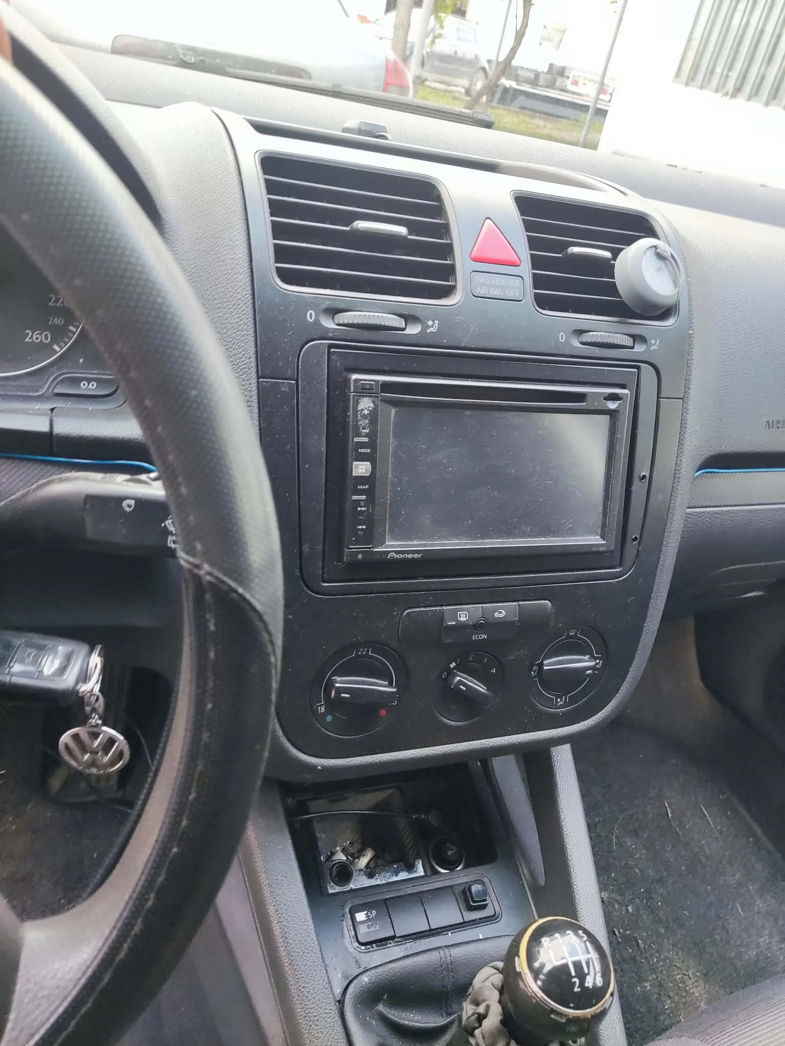 VW Golf 2.0 TDI, снимка 6 - Автомобили и джипове - 55434574