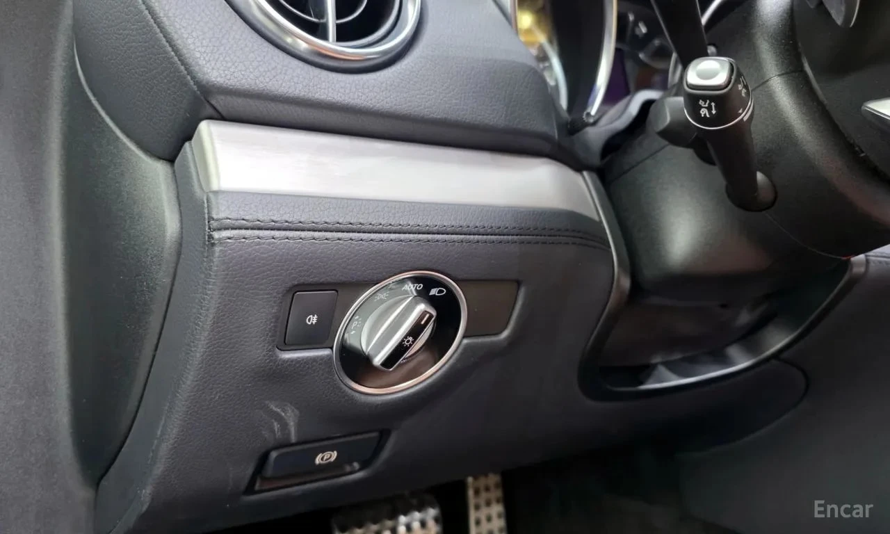 Mercedes-Benz SL 400 АМГ Пакет/CARFAX /Нави/Подгрев/ОБДУХ/МАСАЖИ/, снимка 17 - Автомобили и джипове - 56002327